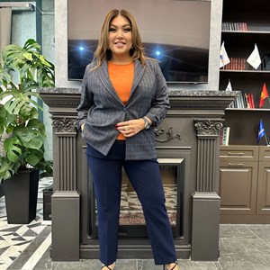 Модные пиджаки, блузки и брюки в Бишкеке – стиль и элегантность