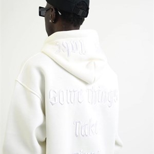 Здравствуйте Вы можете заказать у нас уличную одежду