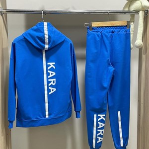 в наличии двойки KARA  Размеры 38 40 42 44 Ткань турецкая