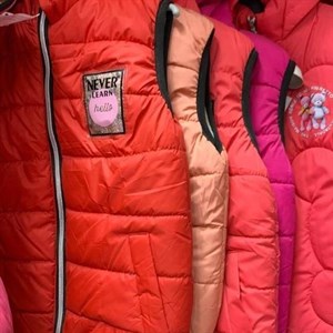 С мехом 450сом 5 8 лет Капюшон карманы Производство