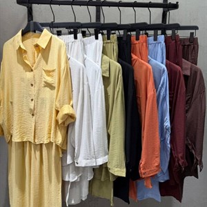 Платья и одежда KAPSULA_BRAND — стильная коллекция офлайн на рынке Дордой