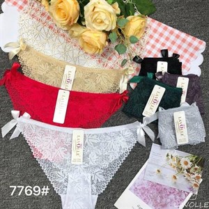 Кыргызстан Бишкек Рынок Кербен Дордой Нижнее белье