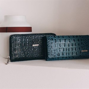 Новое поступление кожаных кошельков отличное качество