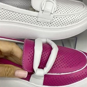 В НАЛИЧИИ И НА ПОВТОРЕ ДЕВОЧКИ НАТУРАЛЬНАЯ КОЖА ЛЮКС