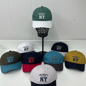 Оптовая продажа головных уборов - шапки, кепки и ушанки