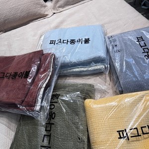 Купите шикарное велюровое покрывало с наволочками - идеальный выбор для вашего дома