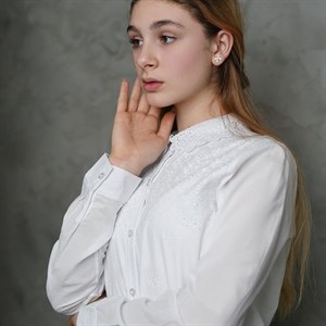   Удобная и элегантная рубашка для девочки из льна