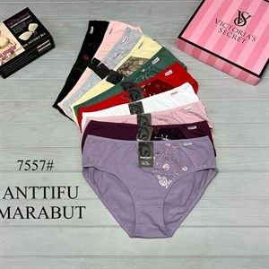 Кыргызстан Бишкек Рынок Кербен Дордой Нижнее белье