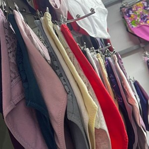 Кыргызстан Бишкек Рынок Кербен Дордой Нижнее белье