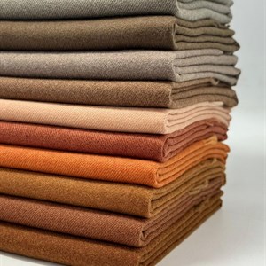 Элегантные зимние шарфы Loro Piana - почувствуйте роскошь в каждой нити!