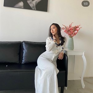 Платье Сандра - стильный белый наряд для женщин