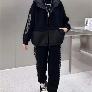 Модель 8101 8102 Костюм в стиле Спорт шик Выполнен