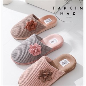  Более 20ти лет занимаемся продажами домашних тапочек