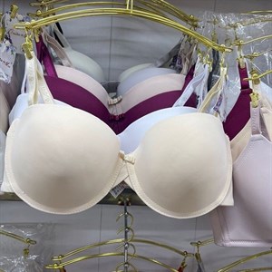 Кыргызстан Бишкек Рынок Кербен Дордой Нижнее белье