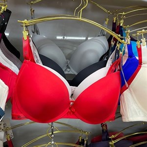 Кыргызстан Бишкек Рынок Кербен Дордой Нижнее белье