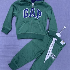 Качественная детская одежда оптом из Кыргызстана - доступные цены и широкий выбор