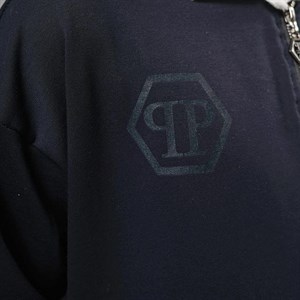 Незаменимая вещь в школьный период Бомберы в строгом