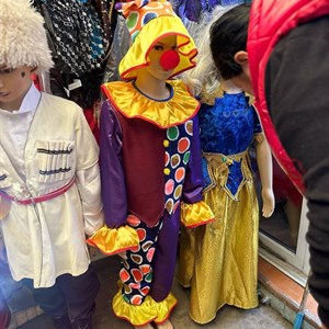 Клоун 26 32размер 550сом 5 9лет 600сом