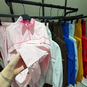 KAPSULA_BRAND — брендовая одежда в офлайн точках на рынке «Дордой»