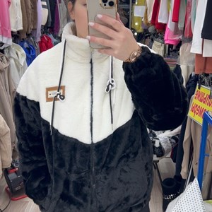 Шубки в наличии Размер стандарт Цена 2700сом