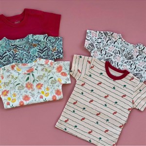 Футболки мамас папас размер с1 до 5 лет в пачке 5шт