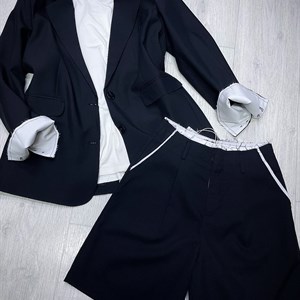 Новая коллекция итальянской женской одежды - Пиджаки и Шорты