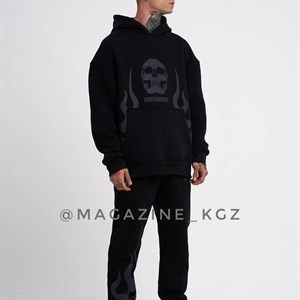 Здравствуйте Вы можете заказать у нас уличную одежду