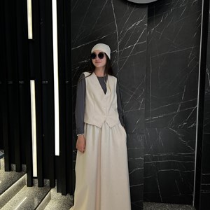 Новинки Двойка жилетка юбка ткань лён Цена 2300  