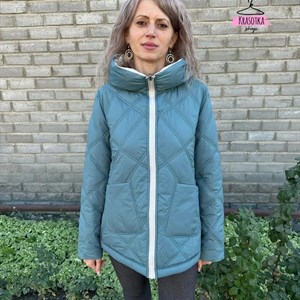 Дорогие девочки получили красивые стильные демисезонные