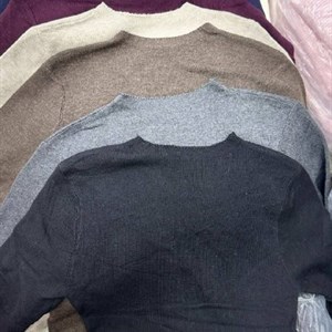Женский костюм-двойка оптом из Гуанчжоу — элегантный стиль и комфорт