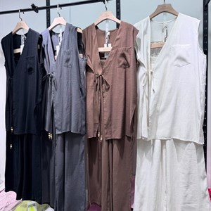 Женские костюмы оптом - стильные и комфортные комплекты для модных женщин