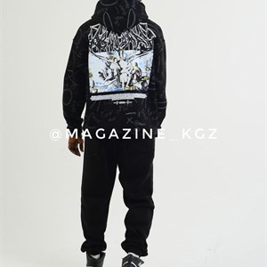 Здравствуйте Вы можете заказать у нас уличную одежду