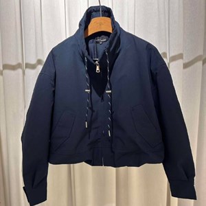 Женская куртка Zara оптом из Гуанчжоу — размеры M и L