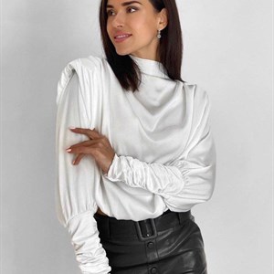 В наличии шикарные блузы Турция Размеры 42 44 46 Цена