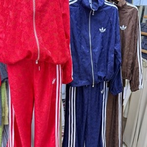 Женская одежда «Стандарт» — самая продаваемая модель по цене 2100 сом