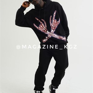 Здравствуйте Вы можете заказать у нас уличную одежду