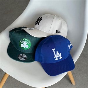 Чем отличается кепка от бейсболки Прежде всего кепка