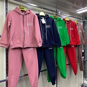 Двойка GAP zip Размер 36 42 zip Цена 1100 сом 6470