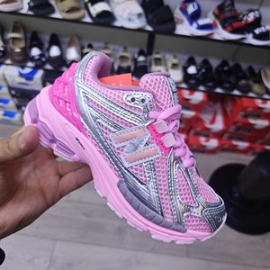 Качественная детская обувь NB 1960 - стиль и комфорт для вашего ребенка