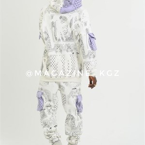 Здравствуйте Вы можете заказать у нас уличную одежду