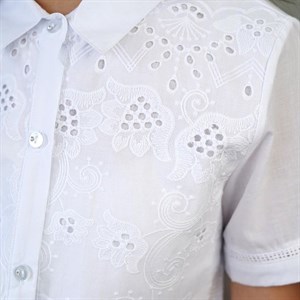 Школьные рубашки и блузки Необходимая вещь каждой