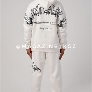 Здравствуйте Вы можете заказать у нас уличную одежду