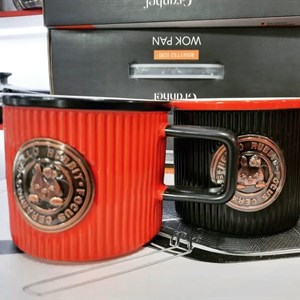 У нас в наличии симпатичные керамические кружки для