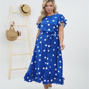 Изящное и женственное платье станет универсальным