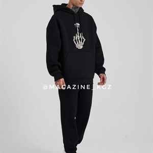 Здравствуйте Вы можете заказать у нас уличную одежду