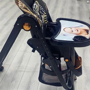 Стульчик для кормления регулируется по высоте также