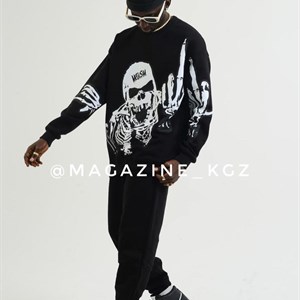 Здравствуйте Вы можете заказать у нас уличную одежду