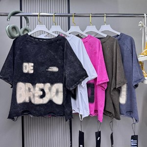 Трендовые варёнки футболки с винтажным эффектом и укороченной oversize посадкой