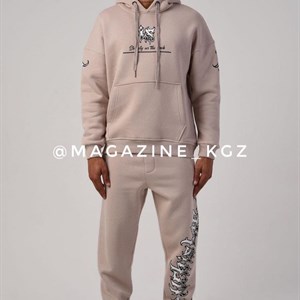 Здравствуйте Вы можете заказать у нас уличную одежду