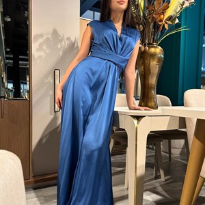 New Collection Платье доступно в трех расцветках Размеры